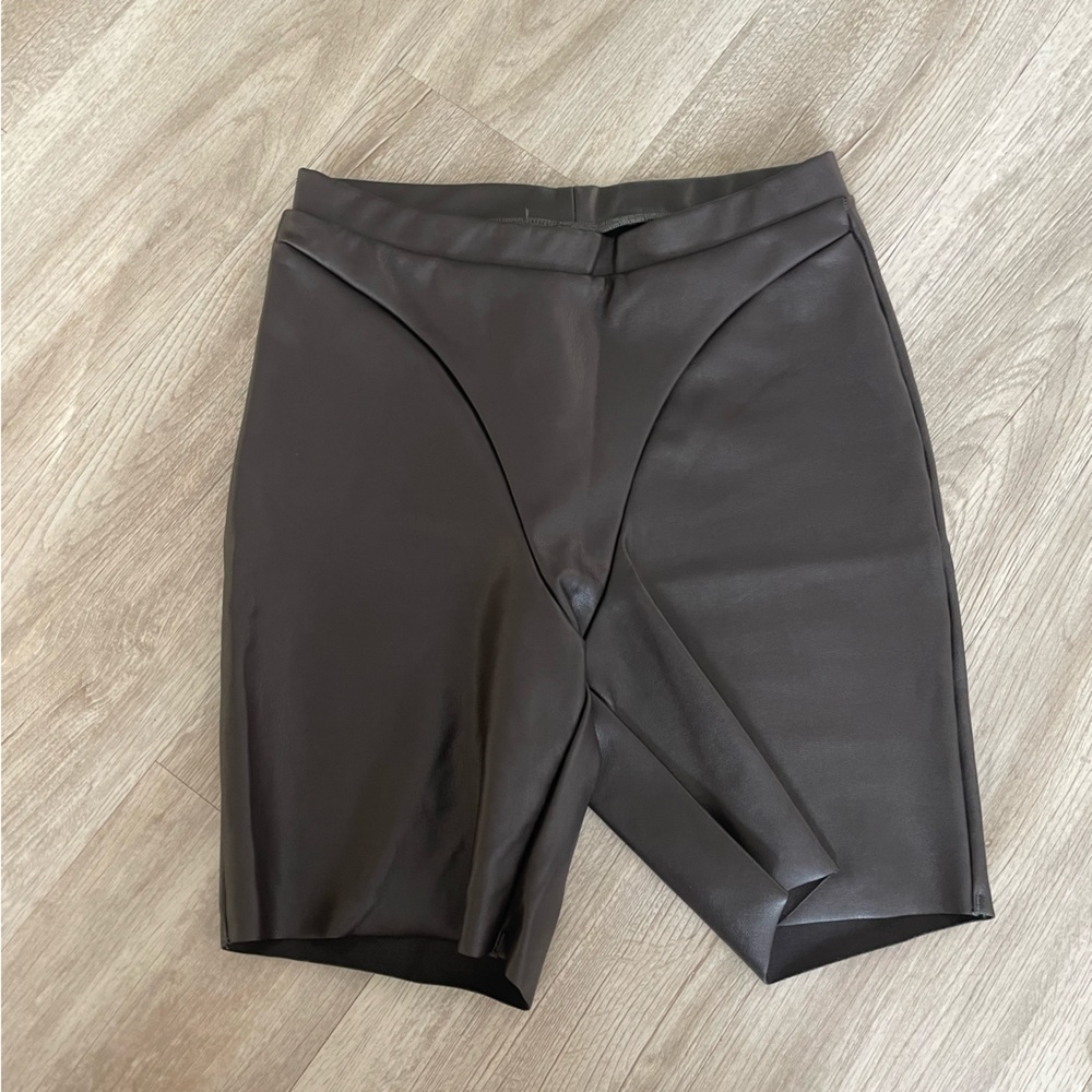 SKIMS Onyx Faux Leather Biker shorts - Size S